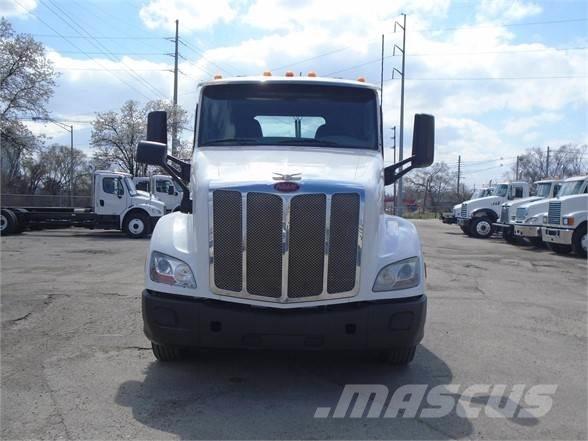 Peterbilt 579 Тягачі
