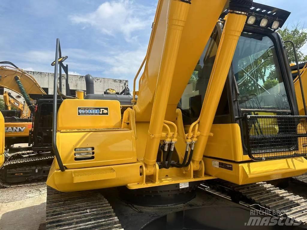 Komatsu PC 220-7 Гусеничні екскаватори
