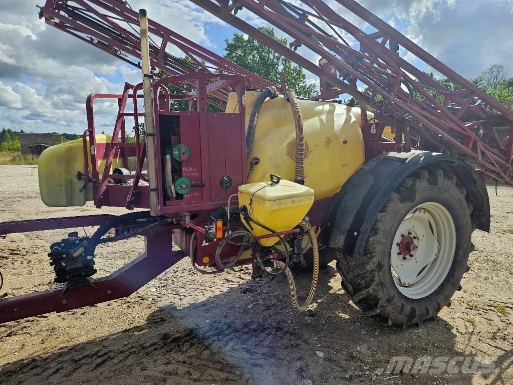 Hardi Commander 2800 Причіпні обприскувачі