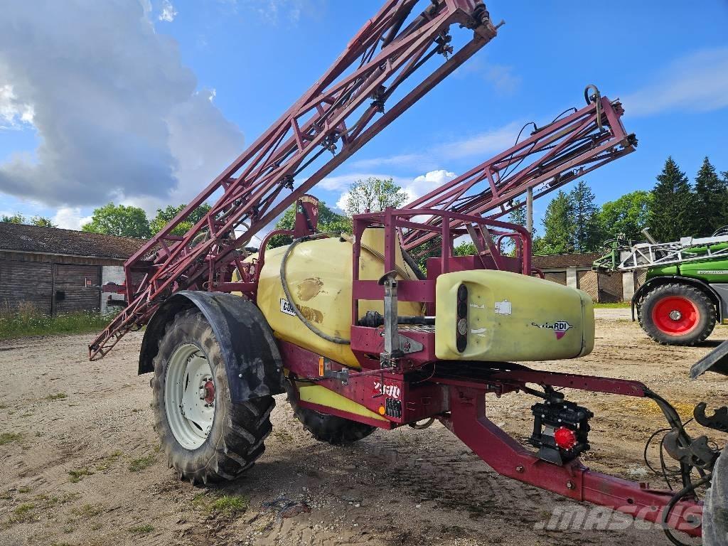 Hardi Commander 2800 Причіпні обприскувачі