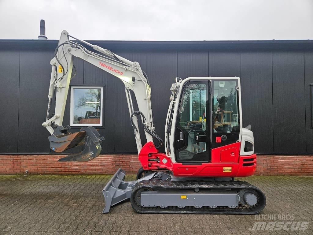 Takeuchi TB250-2 Перевантажувачі металобрухту/промислові навантажувачі