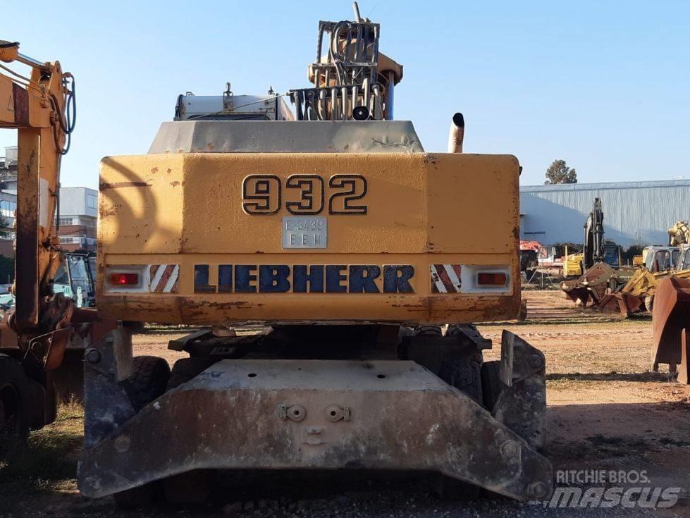 Liebherr A 932 Колісні екскаватори