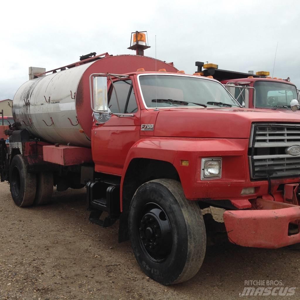 Ford F 700 Бетономішалки (Автобетонозмішувачі)
