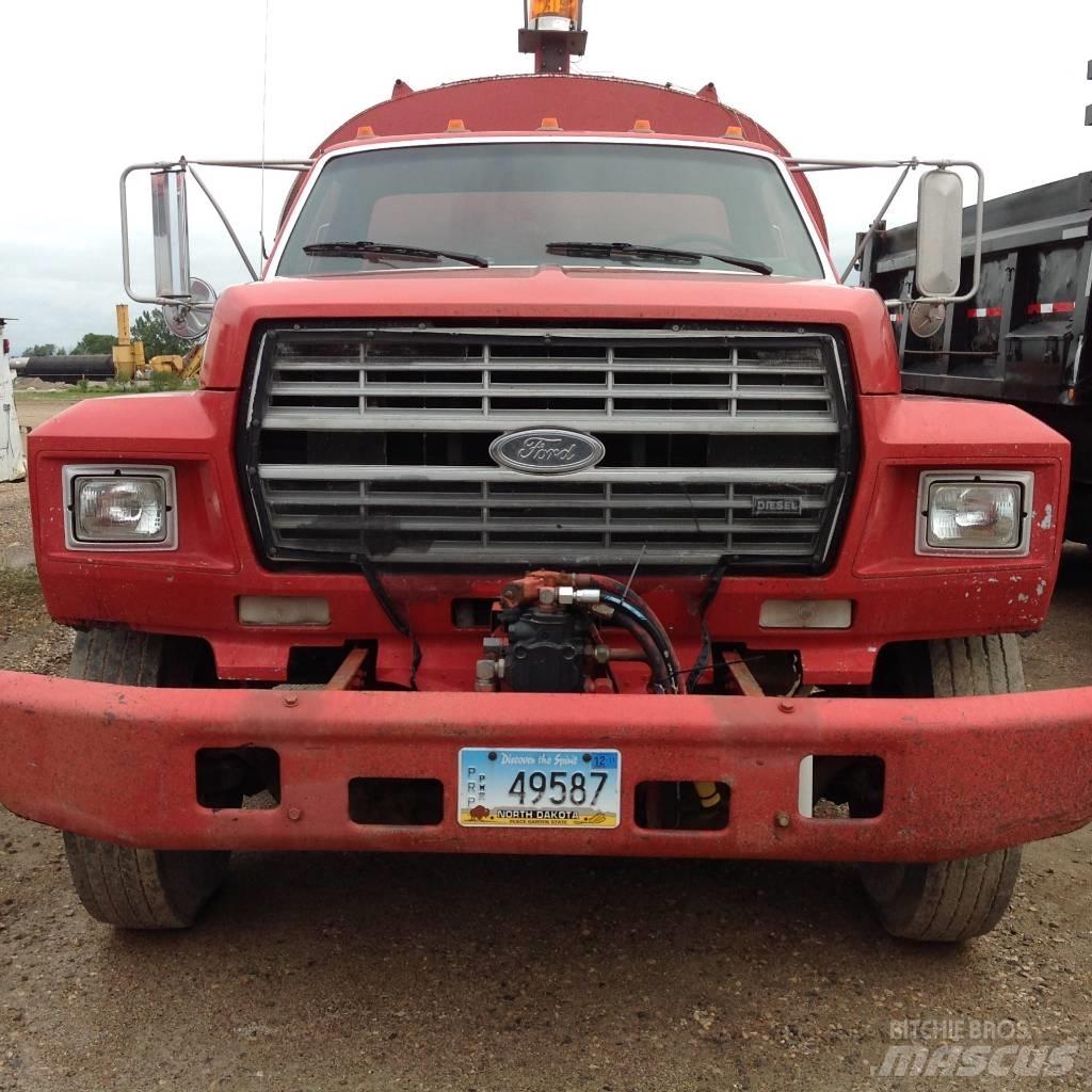 Ford F 700 Бетономішалки (Автобетонозмішувачі)