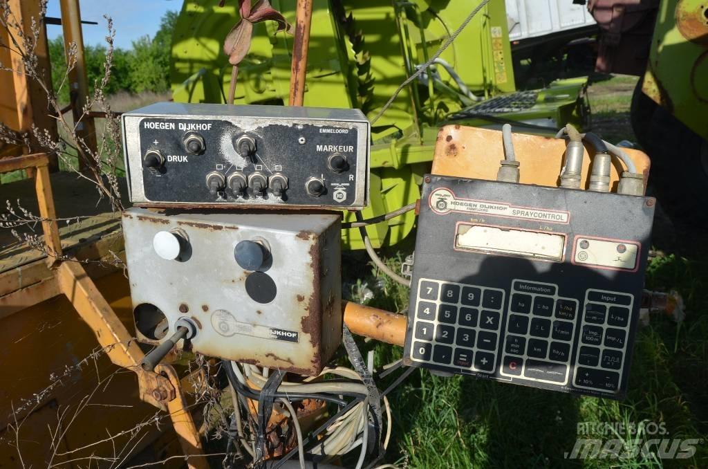  HD 4000 Причіпні обприскувачі