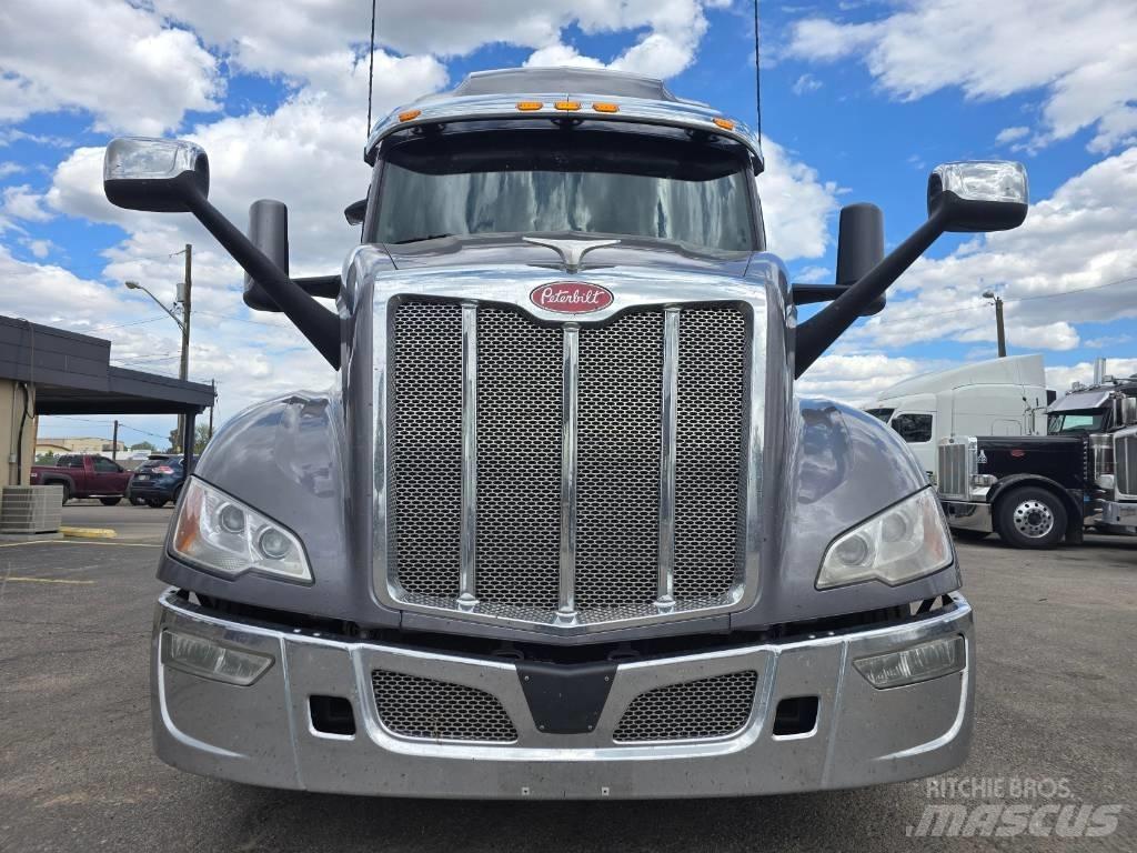 Peterbilt 579 Тягачі