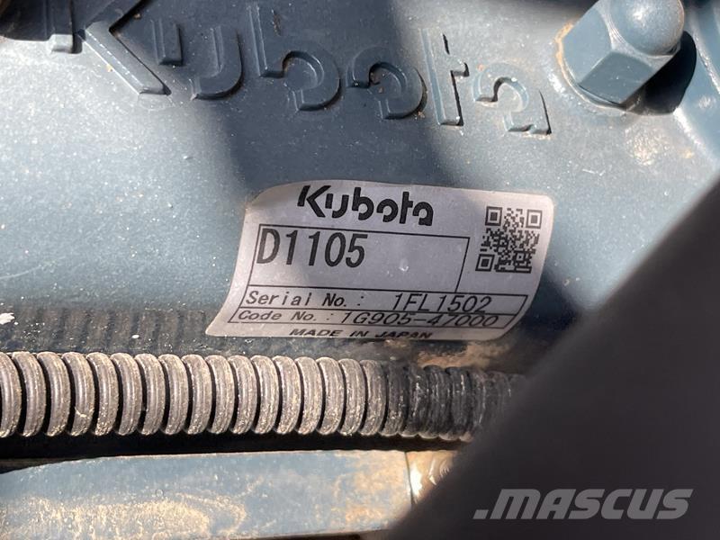 Ausa D 100 AHA Міні самоскиди