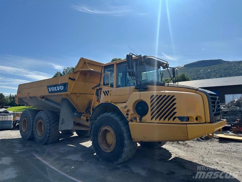 Volvo A 25 D Зчленовані самоскиди