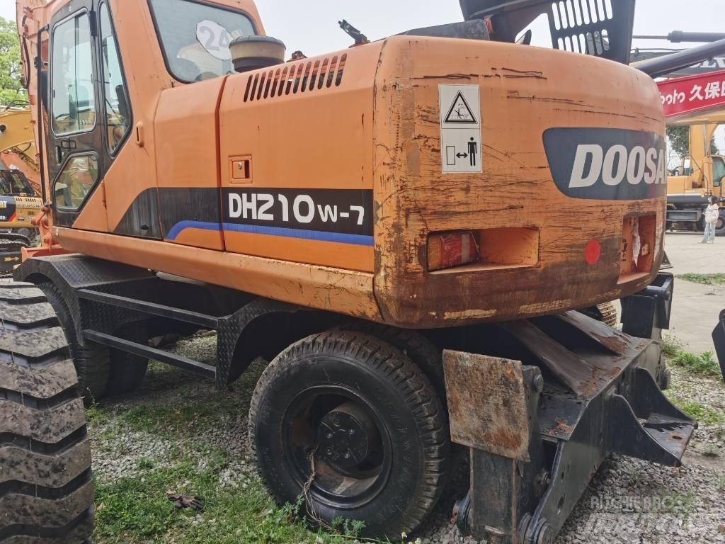 Doosan DH 210 W-7 Колісні екскаватори