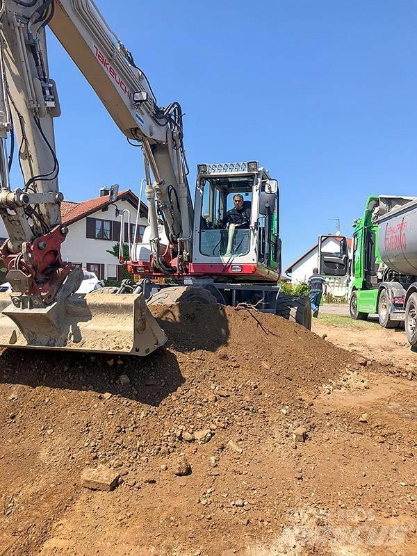 Takeuchi TB 2150 Гусеничні екскаватори