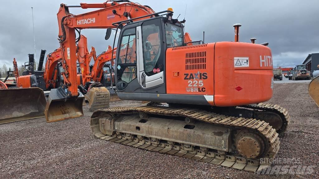 Hitachi ZX225USRLC-3 Гусеничні екскаватори
