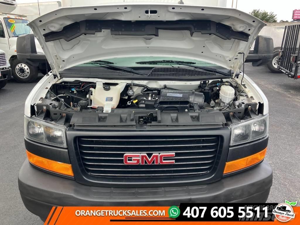 GMC Savana G3500 Панельні фургони