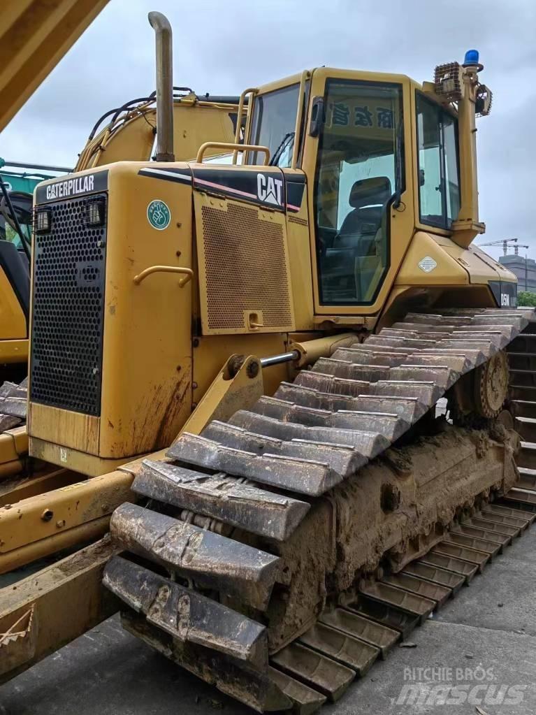 CAT D5N Гусеничні бульдозери