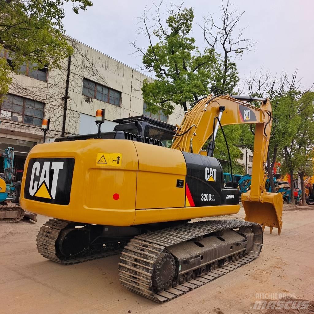 CAT 320D Гусеничні екскаватори