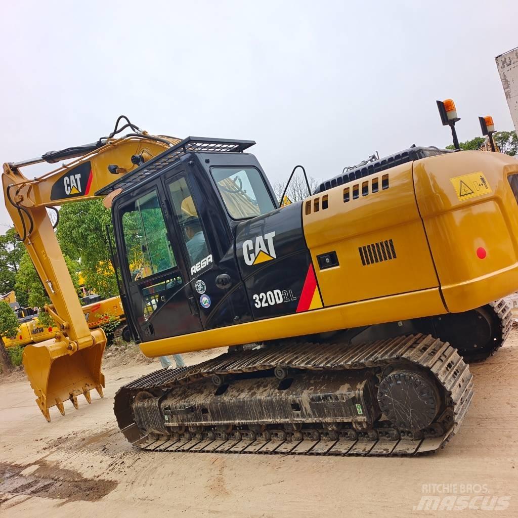 CAT 320D Гусеничні екскаватори