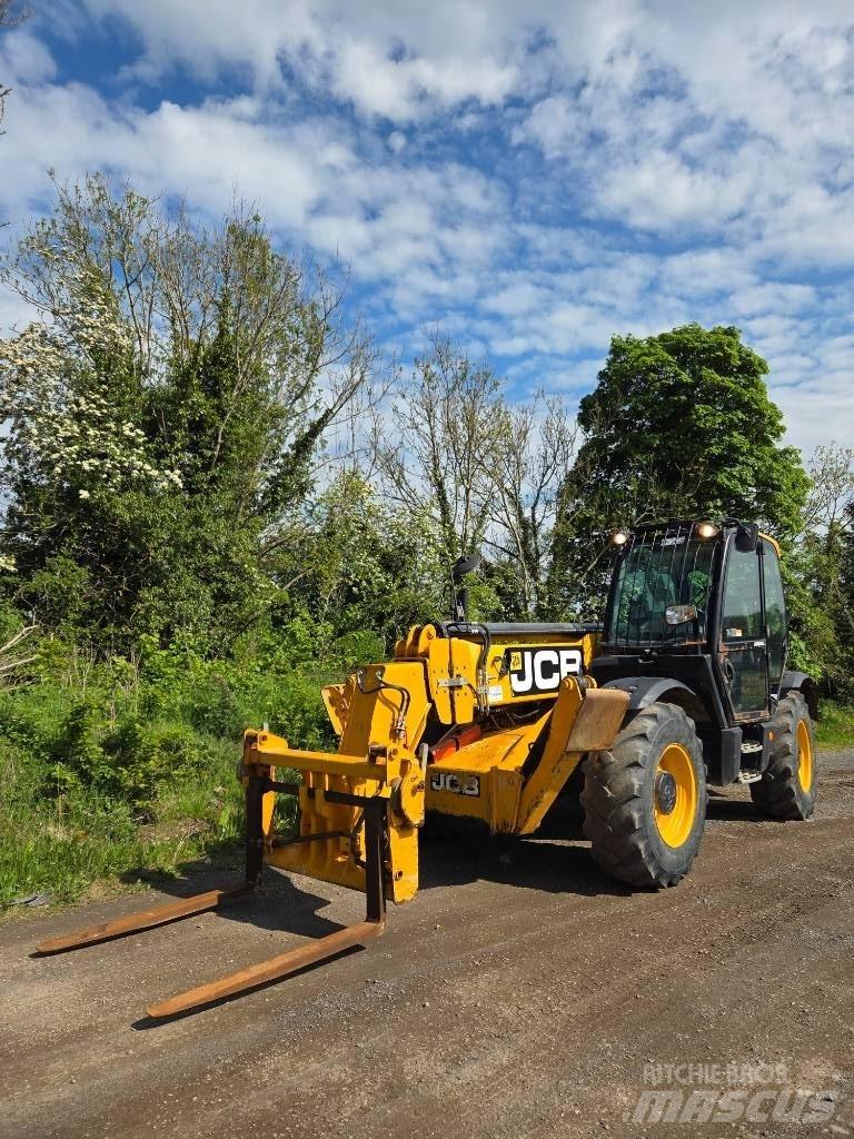 JCB 540-140 Телескопічні навантажувачі