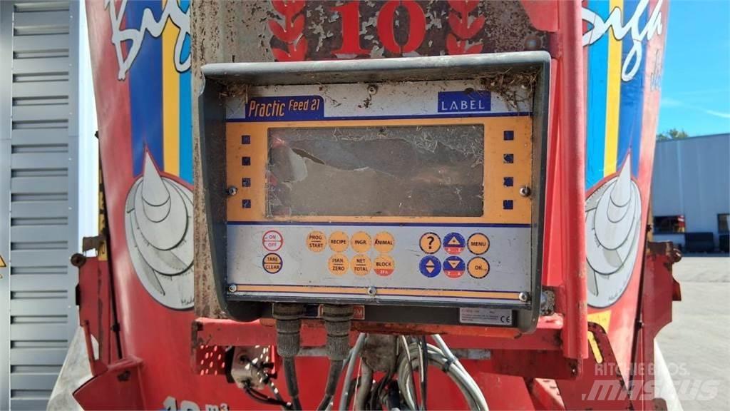 Peecon VME 120 Завантажувачі змішувальних машин