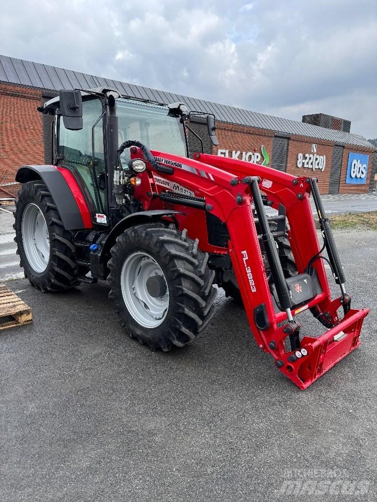 Massey Ferguson 5713 Трактори
