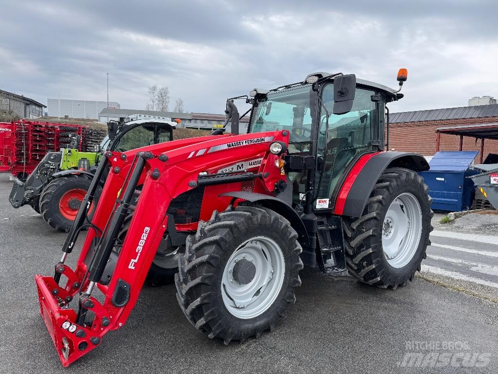 Massey Ferguson 5713 Трактори