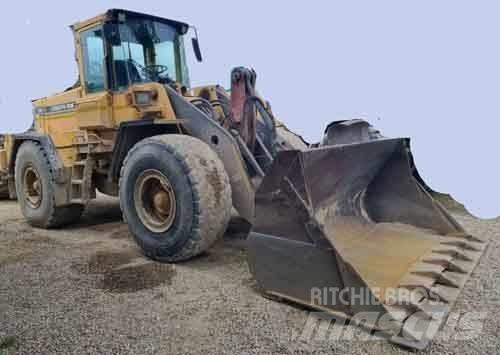 Volvo L 120 C Фронтальні навантажувачі