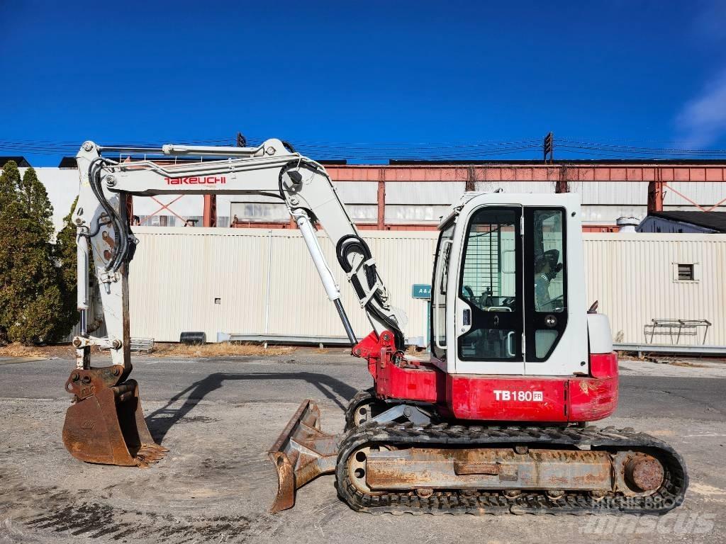 Takeuchi TB 180 FR Гусеничні екскаватори