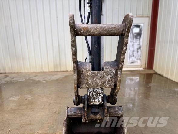 Bobcat E60 Гусеничні екскаватори