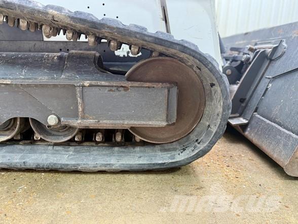 Bobcat T770 Міні-навантажувачі