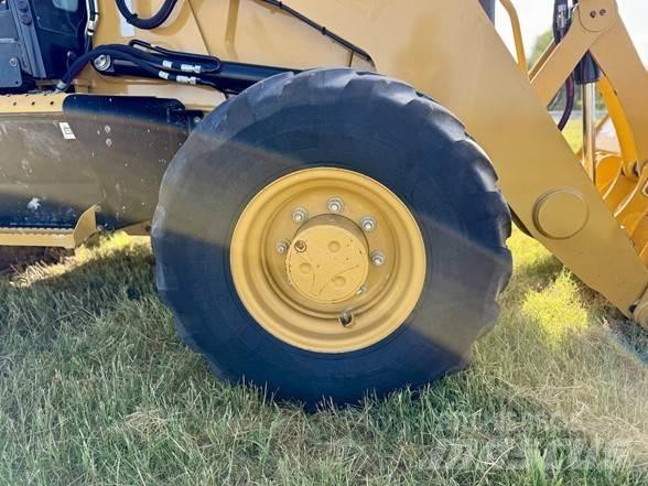 CAT 416 Екскаватори-навантажувачі