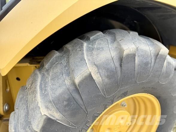 CAT 420F IT Екскаватори-навантажувачі