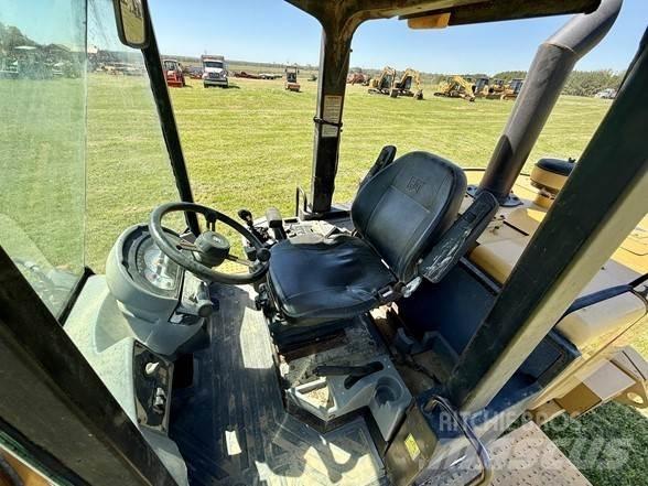 CAT 924G Фронтальні навантажувачі