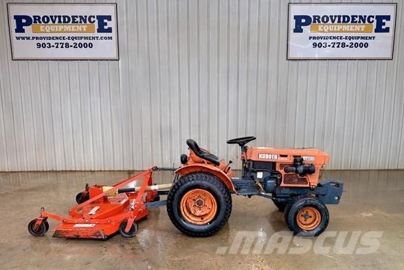 Kubota B7100 Трактори