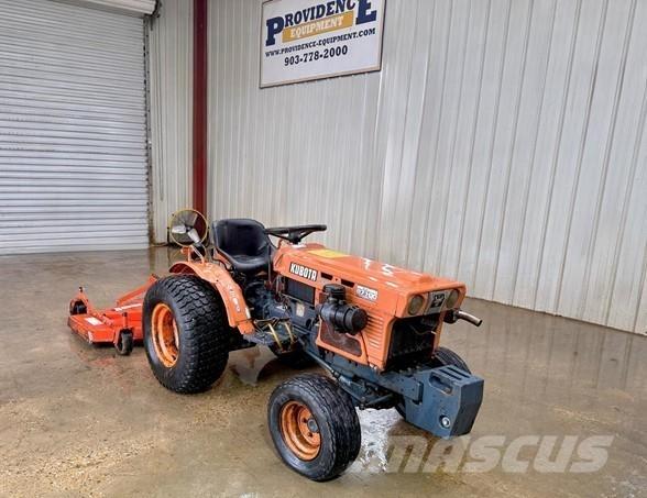 Kubota B7100 Трактори