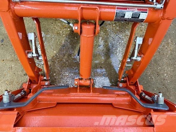 Kubota BX23 Екскаватори-навантажувачі