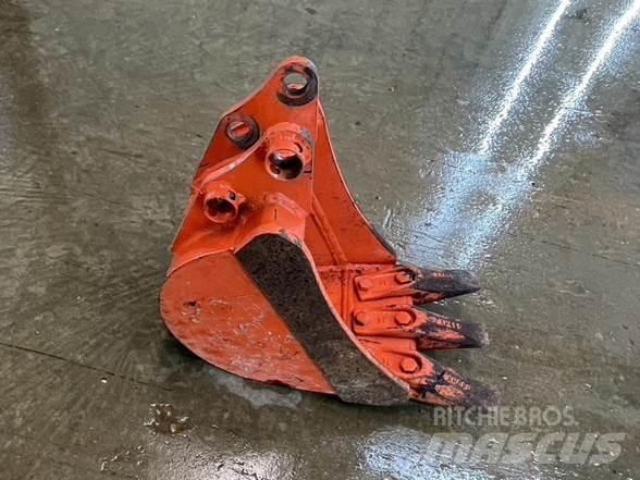 Kubota K7760 Ковші
