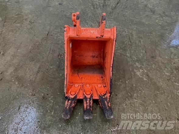 Kubota K7760 Ковші
