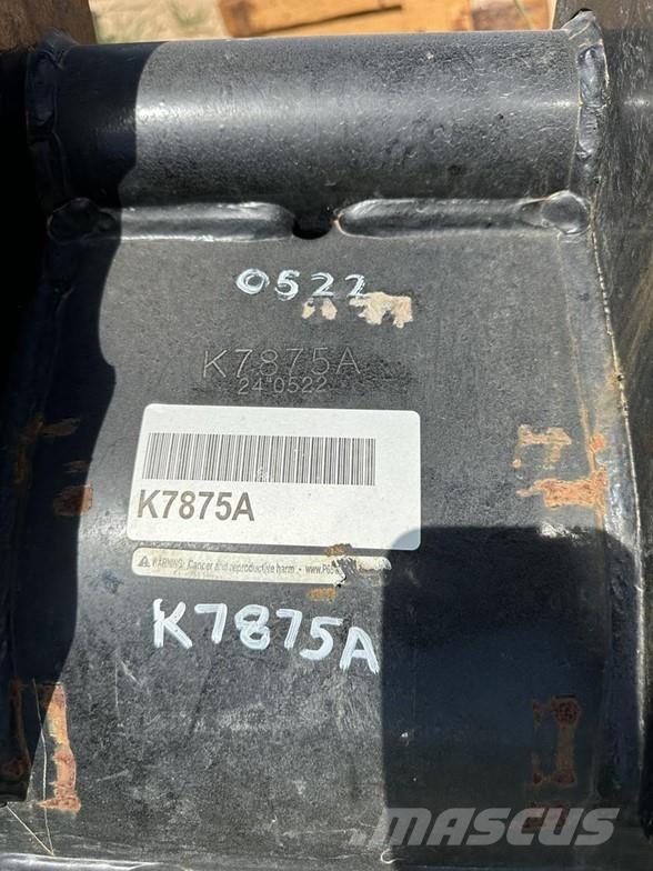 Kubota K7875A Ковші