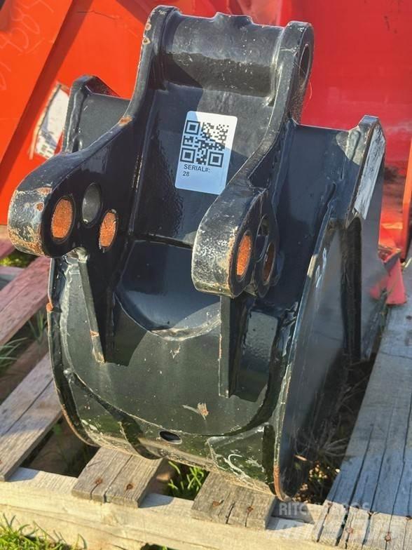 Kubota L5415A Ковші