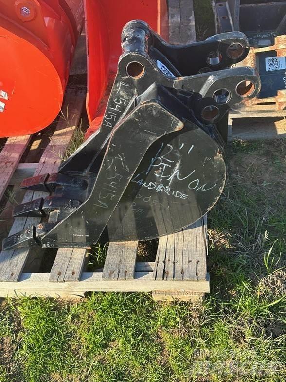 Kubota L5415A Ковші