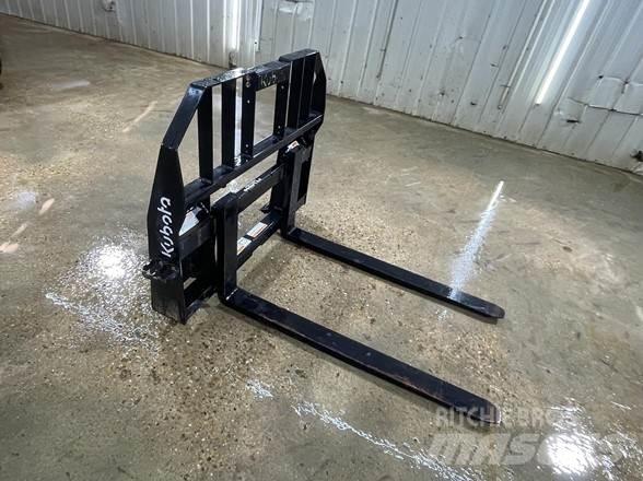 Kubota PFL4648 Вила