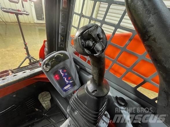 Kubota SSV65 Міні-навантажувачі