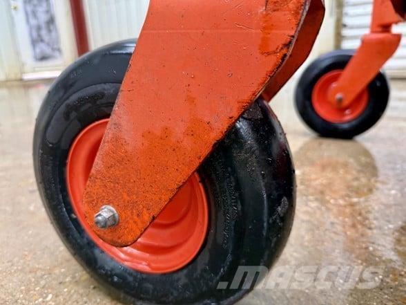 Kubota Z121S Zero turn косарки