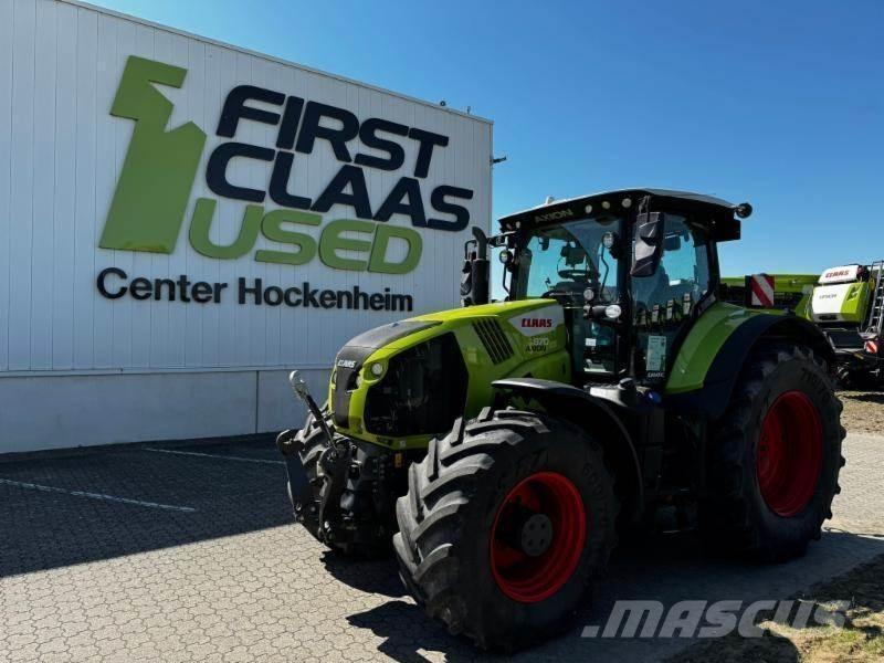 CLAAS AXION 870 Трактори