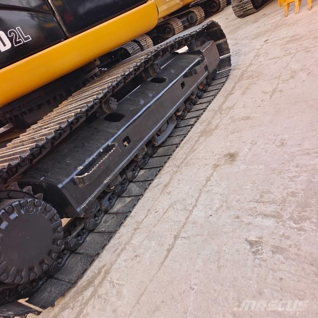 CAT 320 D2 Гусеничні екскаватори