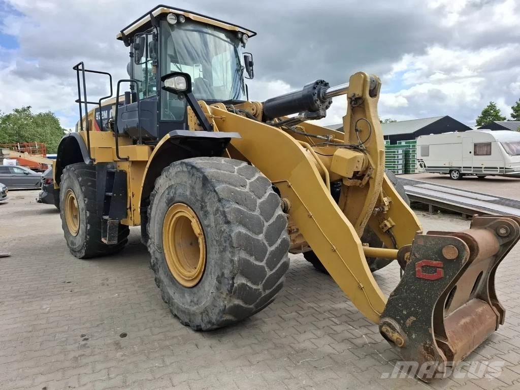 CAT 972 MXE Фронтальні навантажувачі
