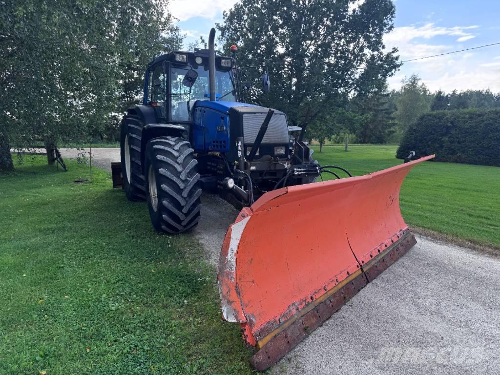 Valtra 8400-4 Трактори