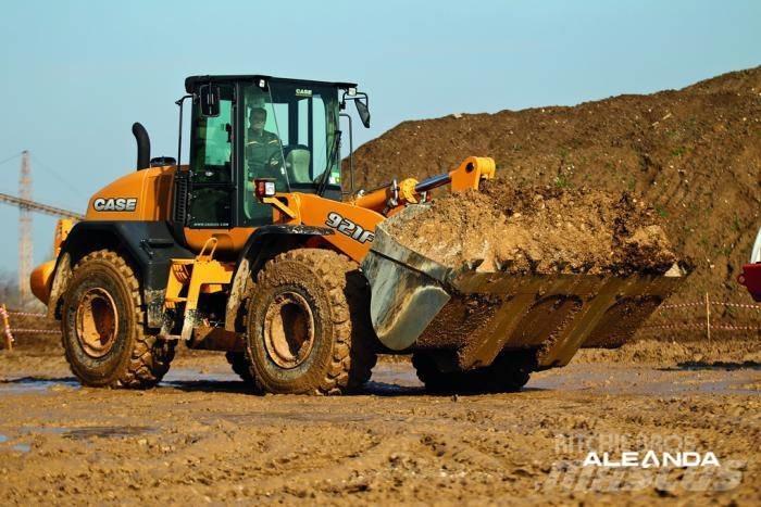 CASE 921 F Фронтальні навантажувачі