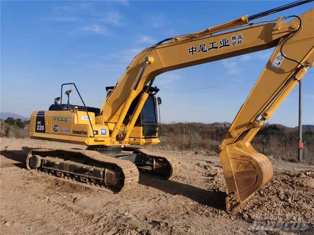 Komatsu PC 220-8 Гусеничні екскаватори
