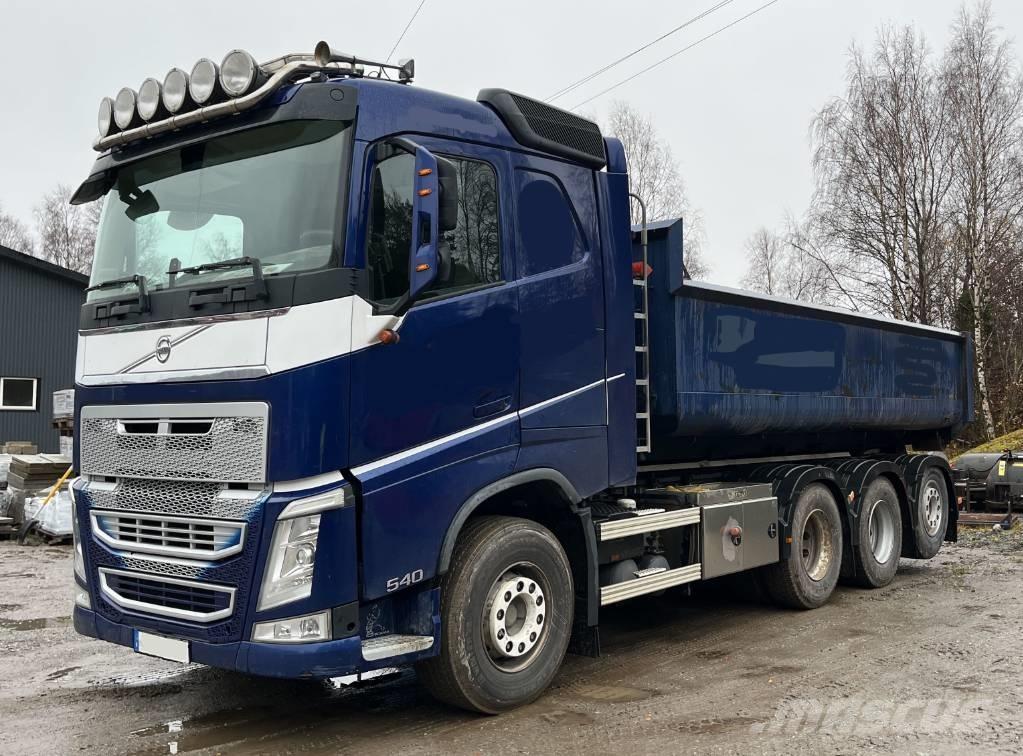 Volvo FH 12 Вантажівки з гаковим підйомом