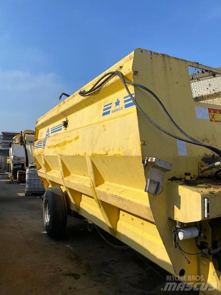 Sgariboldi MONO ST Завантажувачі змішувальних машин