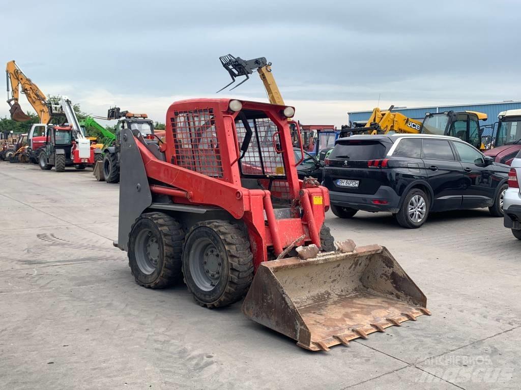 Gehl 4240 Міні-навантажувачі